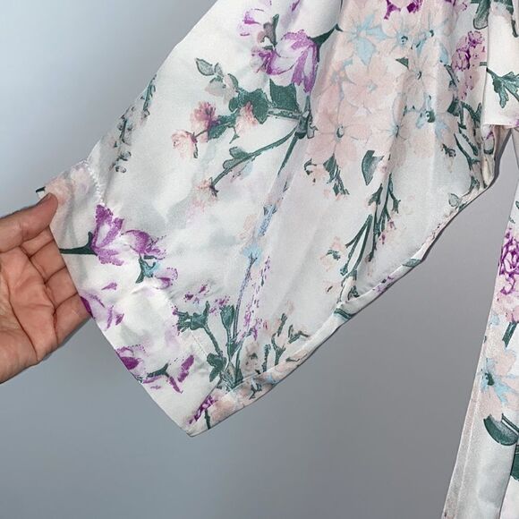 Flora Nikrooz Robe Women’s Size Small Medium Floral Print 3/4 Sleeve Short Robe - Picture 6 of 9